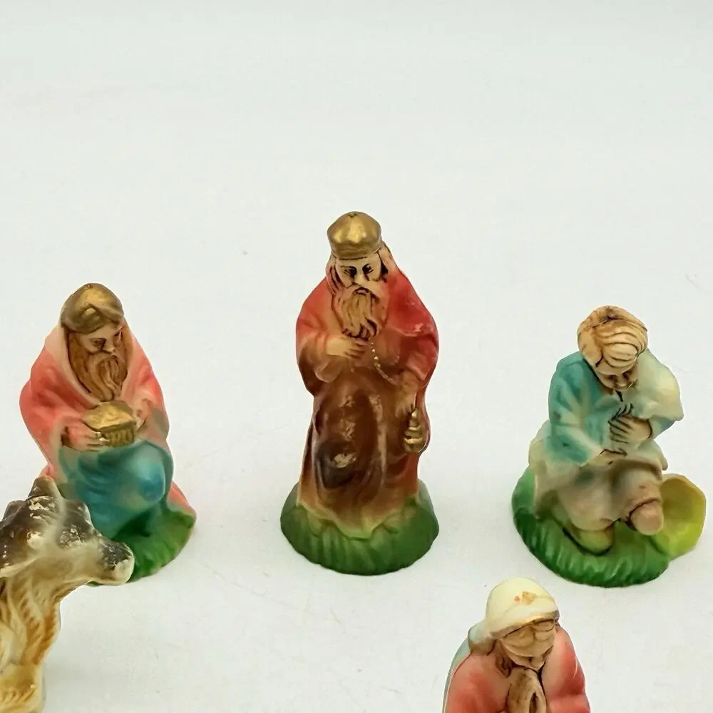 Hard Plastic Nativity Pieces Set 12 Made In Hong Kong